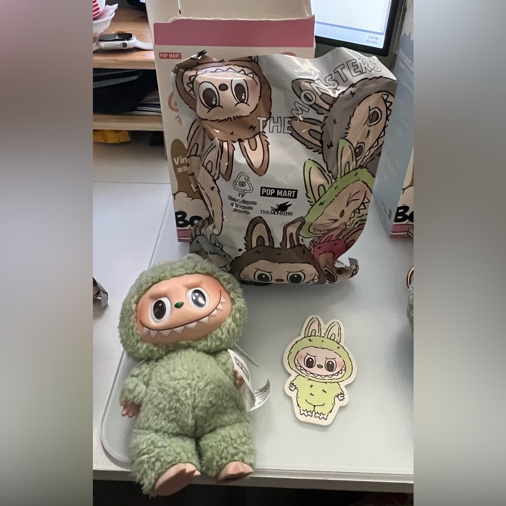 Authentic Green Grape Macaron Labubu